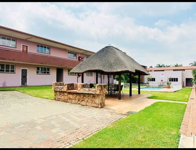 2 BEDROOM TOWNHOUSE FOR SALE IN VERWOERDPARK
